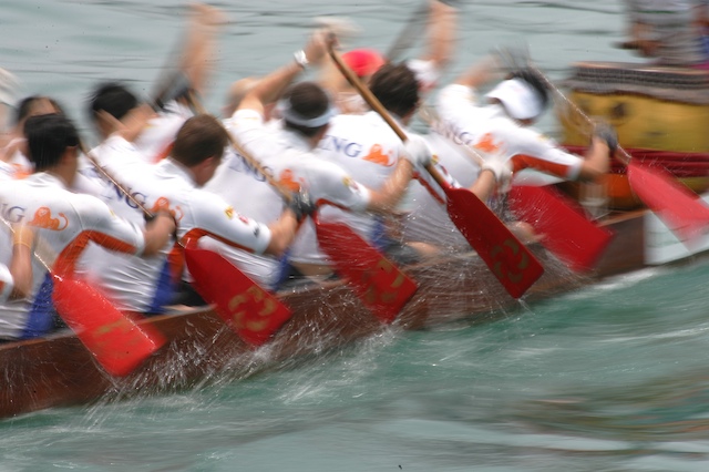 Foreigners racing the dragon